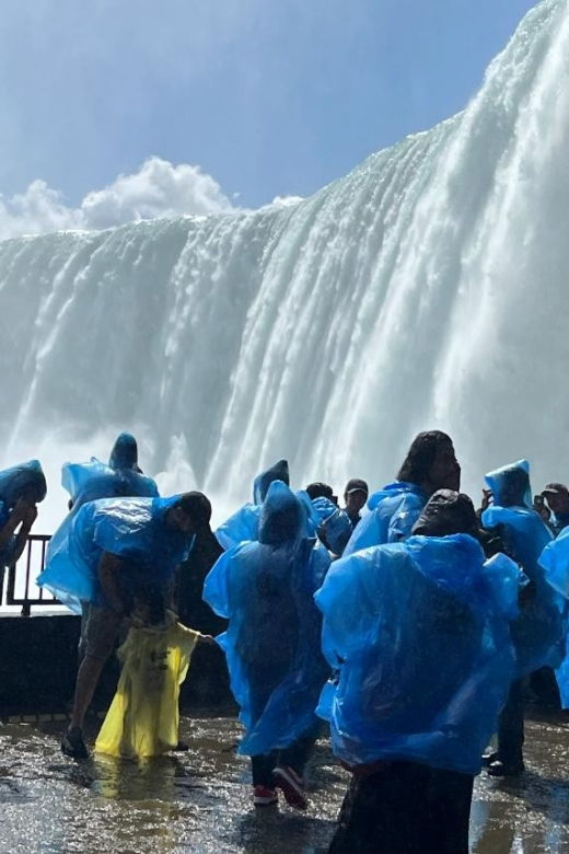 toronto-niagara-falls-day-evening-tour-top-attractions-2