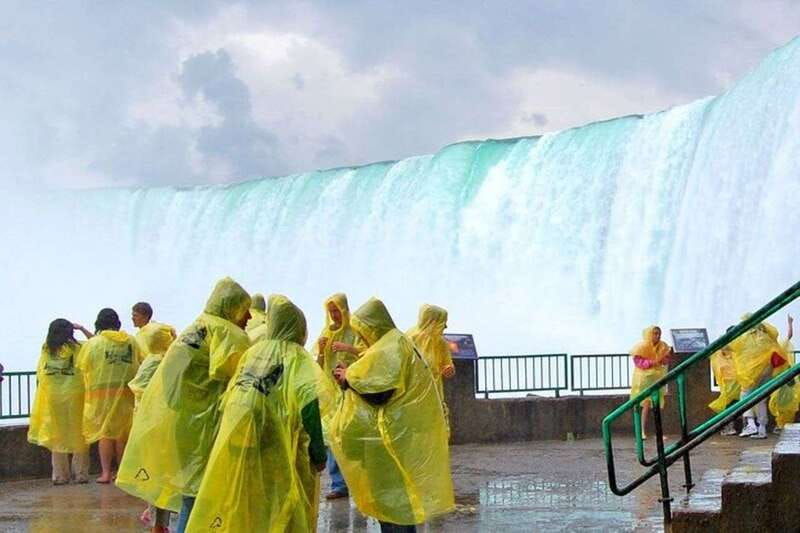 toronto-niagara-falls-day-trip-with-vip-maid-of-mist-cruise