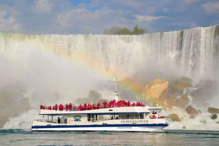 toronto-niagara-falls-day-trip-with-vip-maid-of-mist-cruise