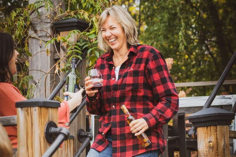 toronto-niagara-wineries-tasting-tour-optional-lunch