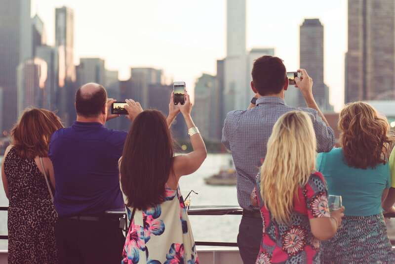 toronto-premium-harbor-cruise-with-lunch-brunch-or-dinner