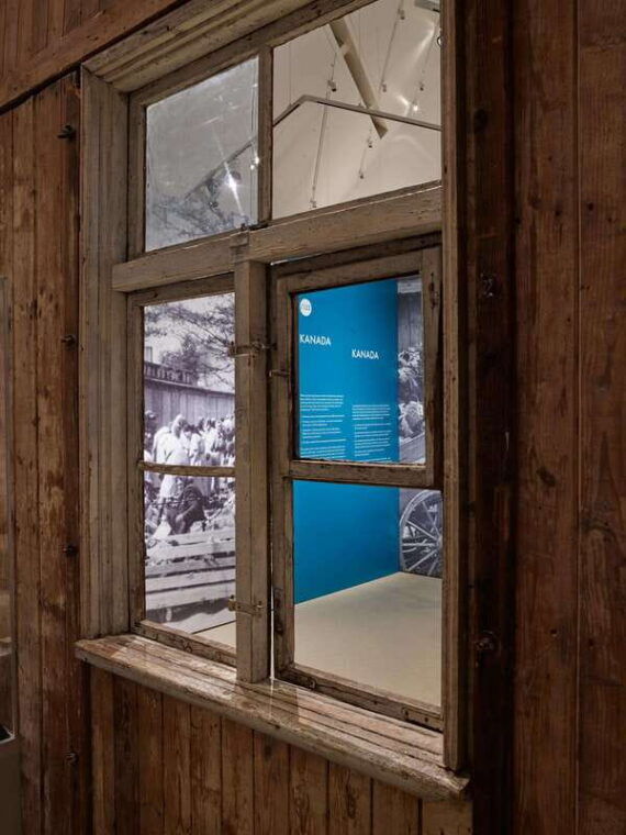 toronto-royal-ontario-museum-before-hours-exhibition-tour