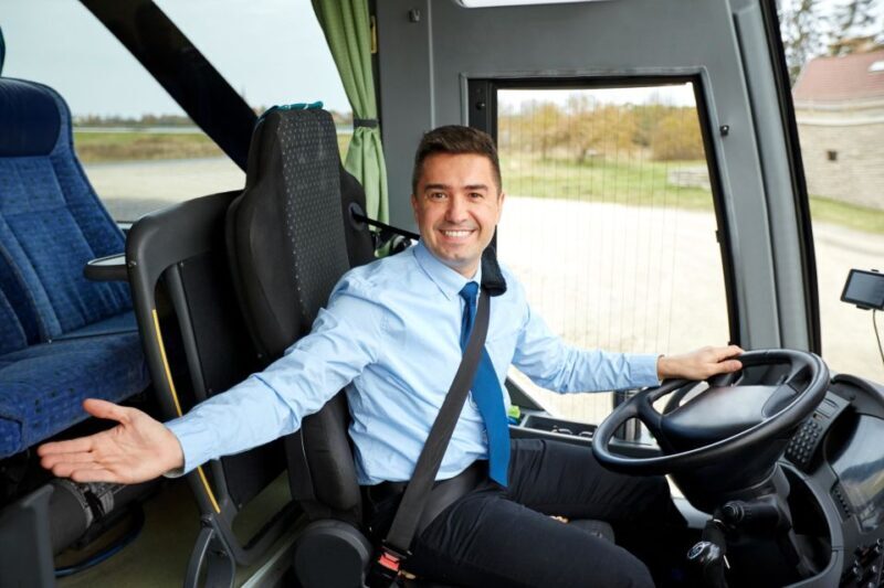 Toronto: Shuttle Transfer Between Downtown and Niagara Falls - An In-Depth Look at the Shuttle Transfer Experience