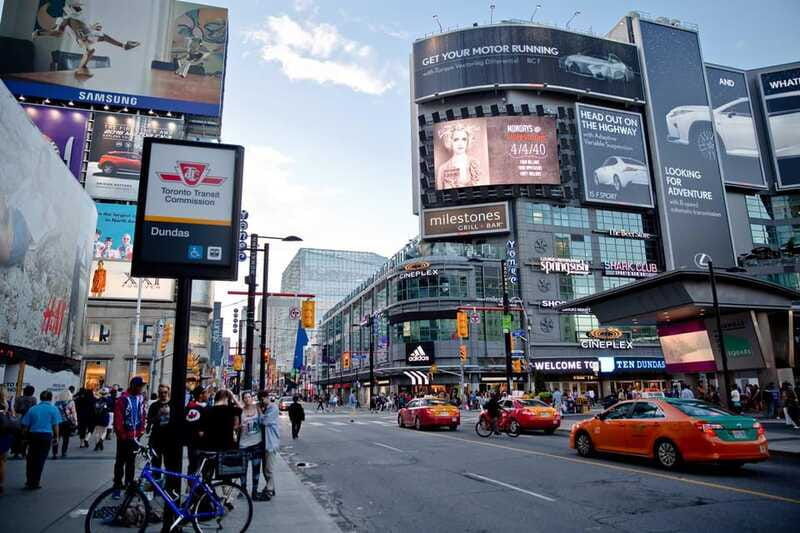 toronto-small-group-night-tour-with-harbour-boat-cruise