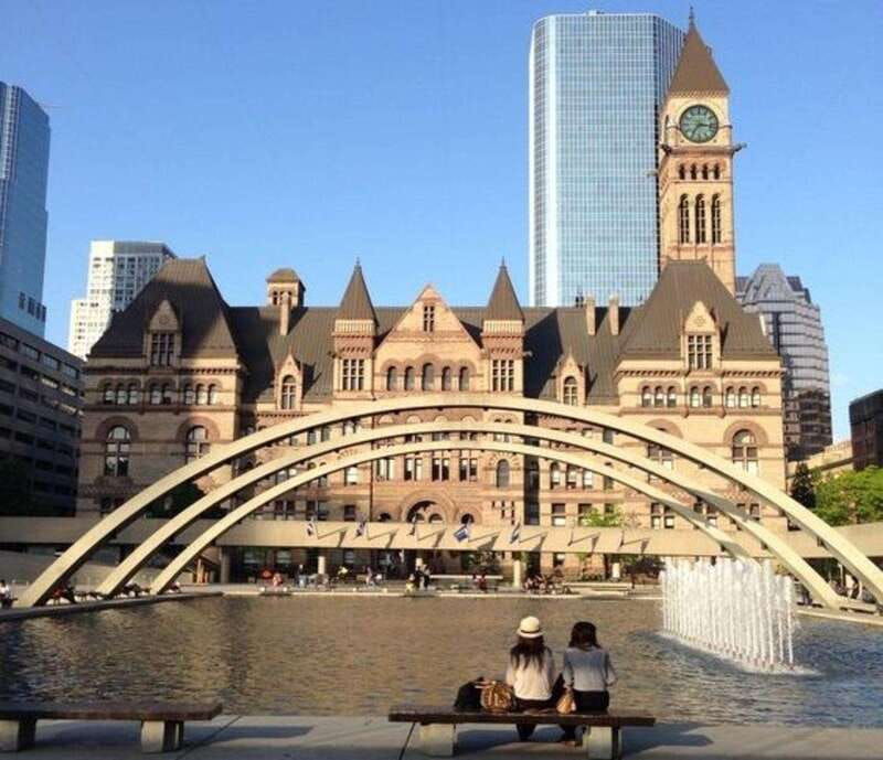 toronto-street-art-walking-tour-with-a-guide
