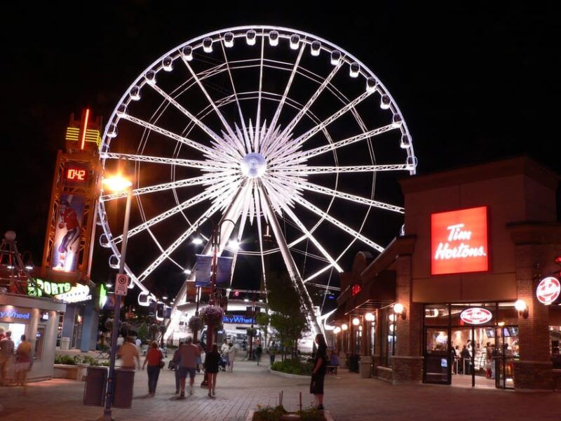 toronto-to-niagara-falls-evening-cruise-lights-tour