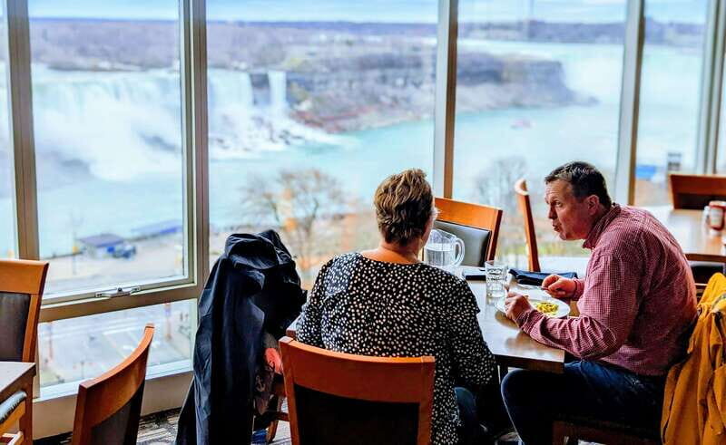 Toronto to Niagara Falls: Evening Tour with Cruise & lights - What to Expect from This Evening Tour