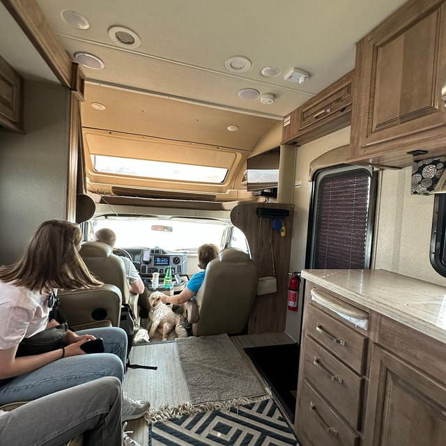 toronto-to-niagara-falls-rv-motorhome-tour