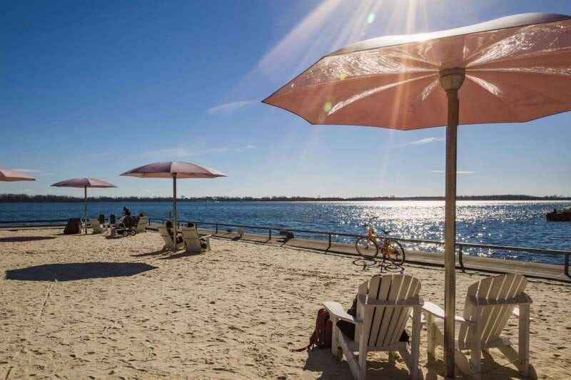 toronto-waterfront-and-islands-guided-bicycle-tour