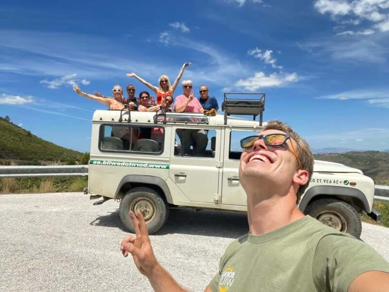 Torremolinos-Benalmádena: Jeep EcoTour - Authentic Andalusia - A Scenic Day in Andalusia’s White Villages and Sierra de las Nieves