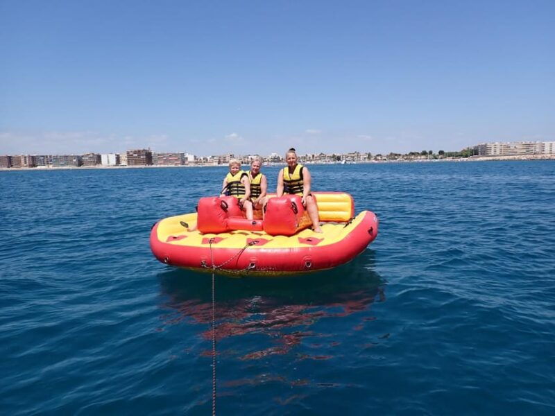 torrevieja-speedboat-powered-inflatable-crazy-sofa-ride