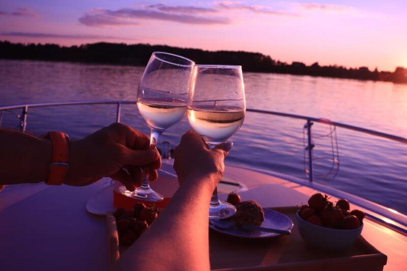torrevieja-sunset-onboard-cava-cup