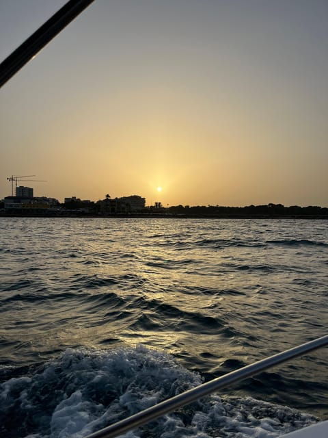 torrevieja-sunset-onboard-in-exclusive-boat-cava