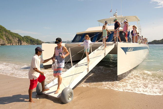 tortuga-island-tour-with-costa-cat