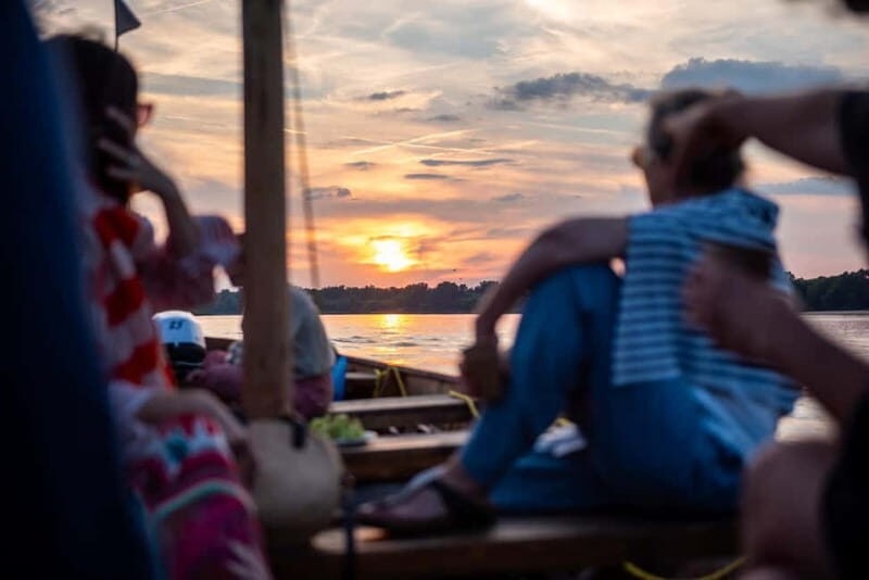 Toru: Sunset on the Vistula From a Traditional Boat. - Exploring the Experience in Detail