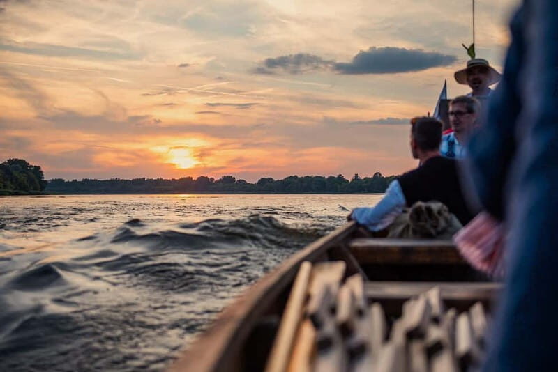 Toru: Sunset on the Vistula From a Traditional Boat. - Who is This Tour Best Suited For?