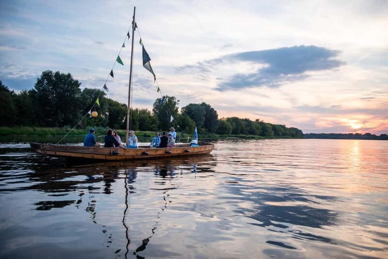 Toru: Sunset on the Vistula From a Traditional Boat. - FAQ