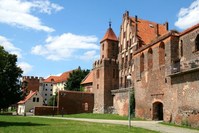 torun-old-town-highlights-private-walking-tour-2