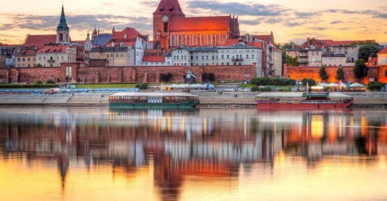torun-old-town-highlights-private-walking-tour-2