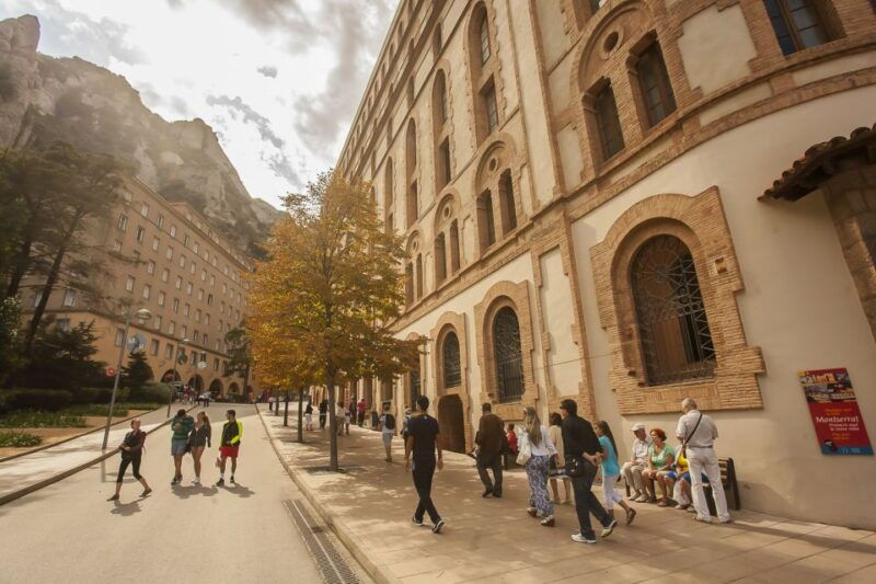 tot-montserrat-transport-museum-tickets-and-lunch