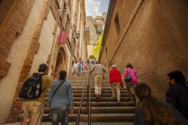 tot-montserrat-transport-museum-tickets-and-lunch