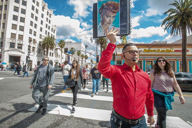 total-hollywood-experience-with-walk-of-fame-and-celebrity-homes-tour