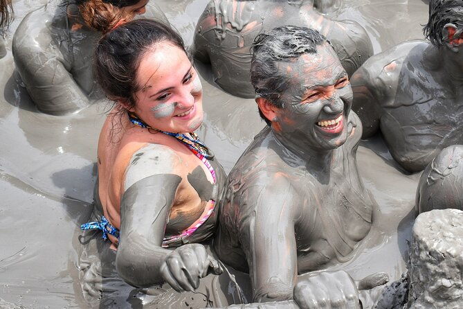 totumo-volcano-tour-snack