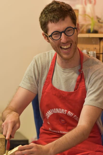 toulouse-cheese-wine-tasting-workshop-with-a-cheesemaker
