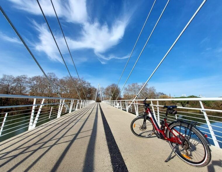 toulouse-panorama-electric-bike-ride-and-cable-car