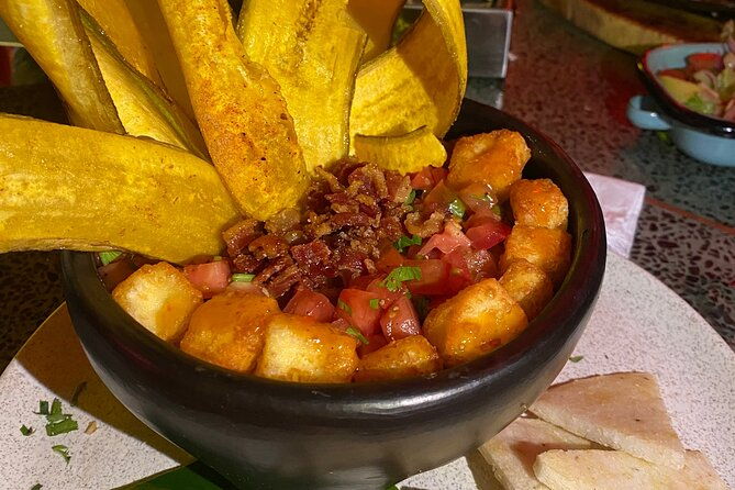 tour-and-knowledge-of-colombian-street-local-food