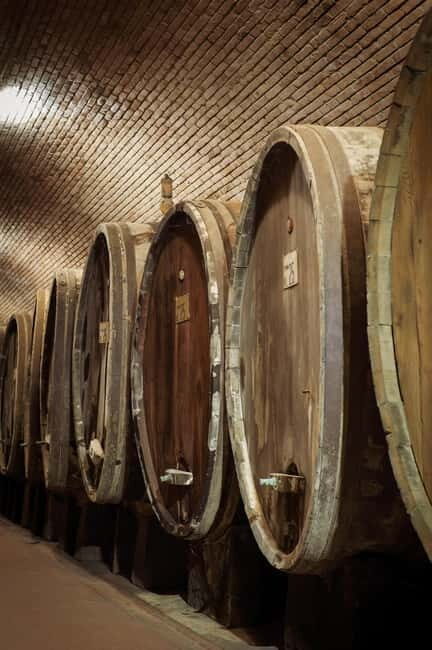 Tour and tasting at Casalbosco estate - Exploring the Tour and Tasting at Casalbosco Estate: A Genuine Taste of Tuscany
