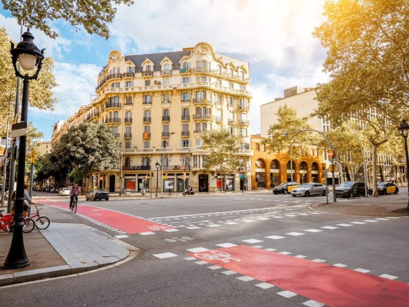 tour-barcelona-with-sagrada-familia