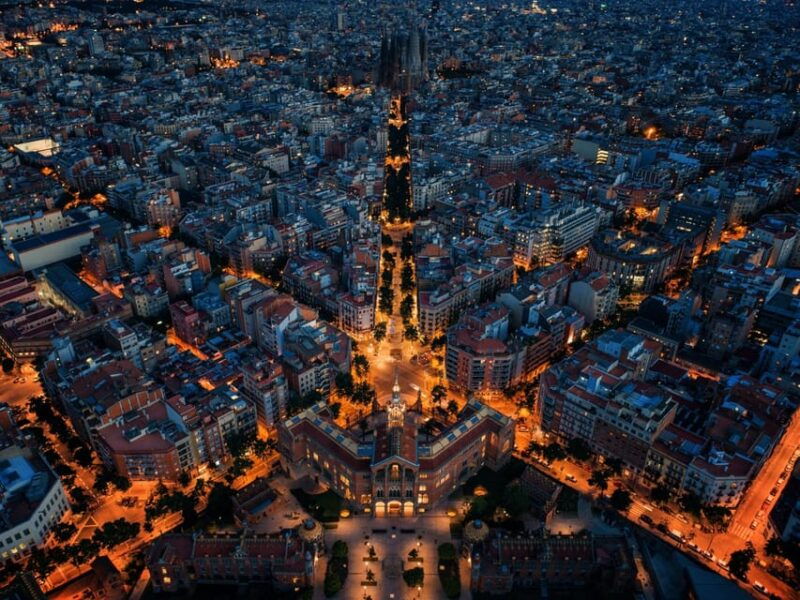 tour-barcelona-with-sagrada-familia