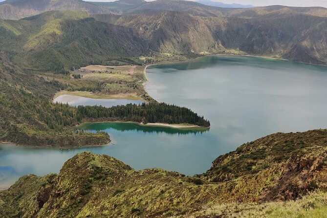 tour-by-zafira-on-the-island-of-sao-miguel-azores
