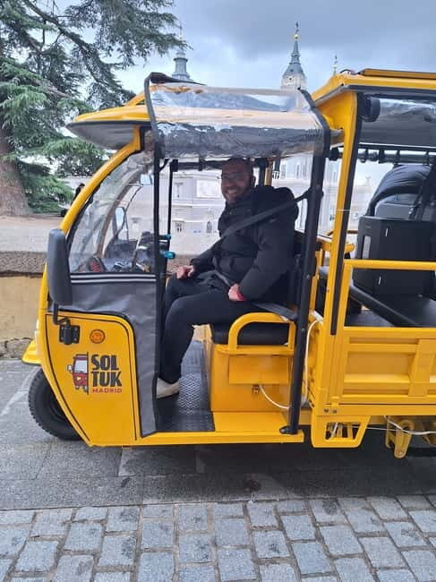Tour en Tuk Tuk por lo mejor de Madrid - Analyzing the Experience