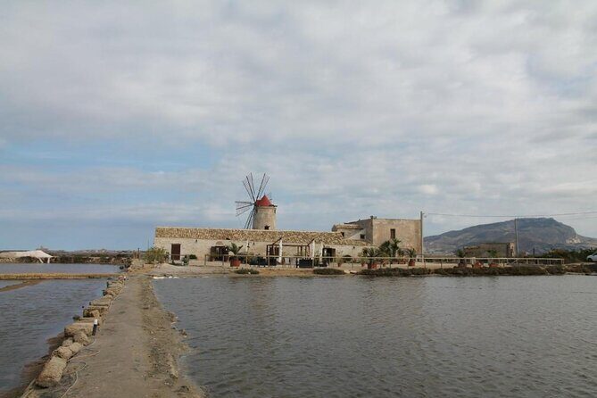 Tour from Palermo to Segesta, Erice, Trapani salt pans - A Well-Paced, Versatile Journey