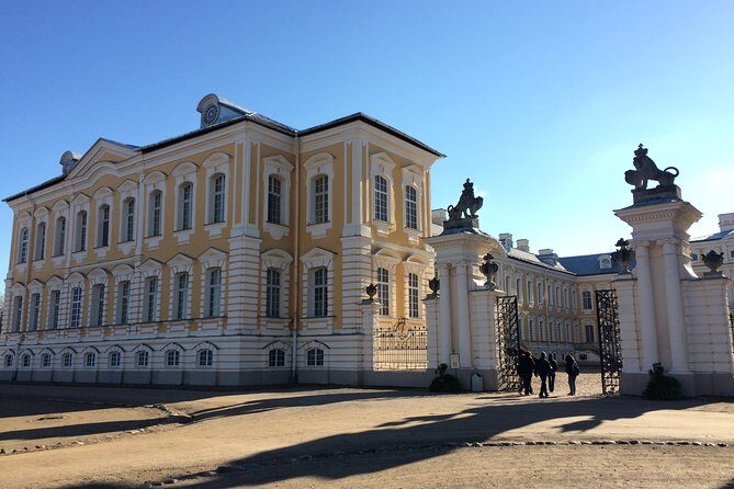 Tour from Riga - Vilnius via Bauska, Rundale, The Hill of Crosses - What to Expect from the Itinerary