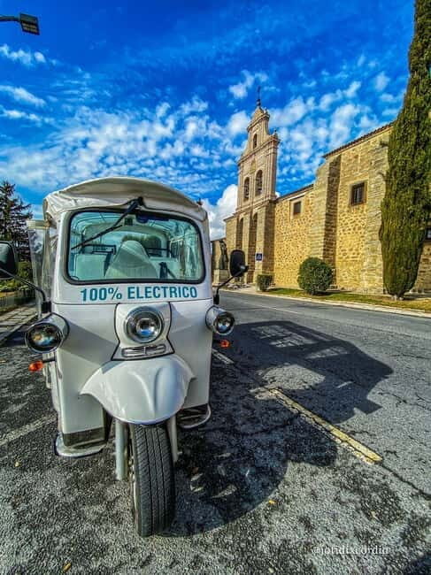 TOUR GUIADO EN TUK TUK POR AVILA 1 HORA - The Practical Details: What You Need to Know