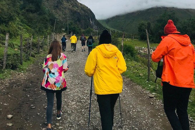 tour-hike-to-humantay-lake-in-cusco