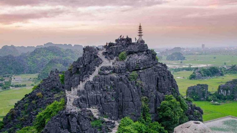 tour-hoa-lu-tam-coc-mua-cave-biking-with-buffet-lunch