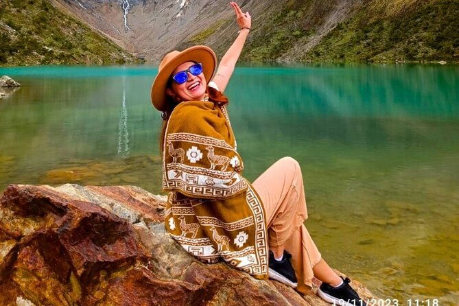 tour-humantay-lake-in-cusco