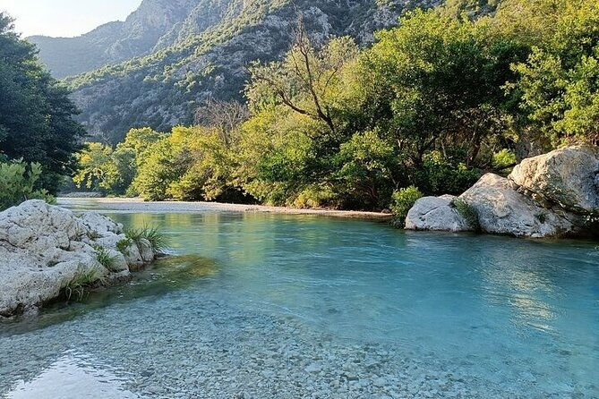 tour-in-acheron-river