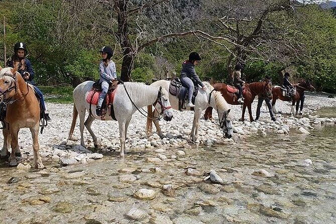 tour-in-acheron-river
