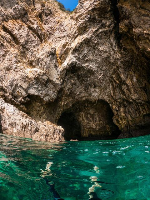 tour-in-barca-from-amalfi-a-dream-journey-on-the-amalfi-coast