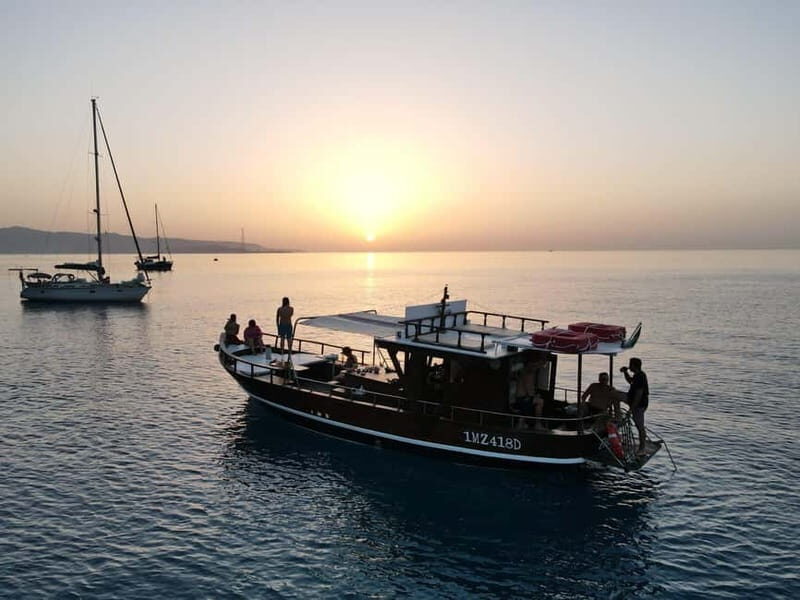 tour in barca-visita grotte con sosta bagno a cala janculla - Cultural and Local Insights  