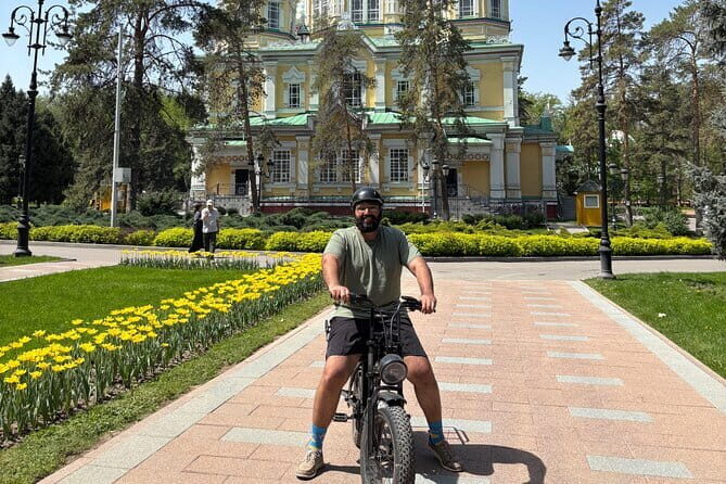 Tour in Central Asia Five Stans - The Treasures of Samarkand and Bukhara