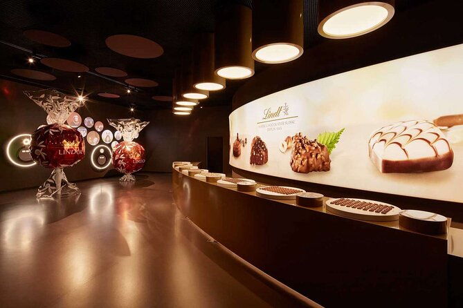 tour-in-lindt-home-of-chocolate-museum-from-zurich-with-pickup