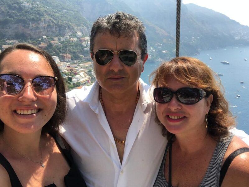 Tour in Minivan Mercedes to Sorrento & Pompeii - What Makes This Tour Stand Out?