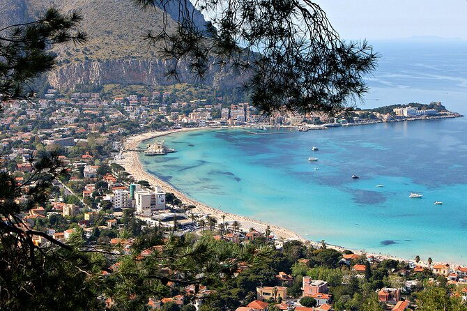 tour-in-palermo-and-mondello-driving-an-original-classic-fiat-500