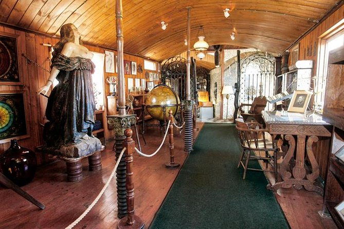 tour-isla-negra-house-of-pablo-neruda-and-pomaire-from-santiago
